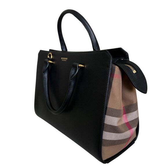 Burberry Banwell Black Leather Shoulder Bag Handbag - Picture 11 of 16